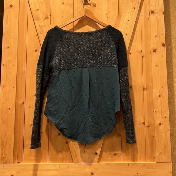 Sanctuary Blue Sweater Mixed Media Blue Sweater Size Large (No Tag) - Picture 3 of 4